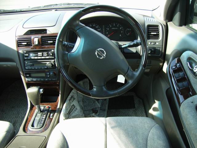 2002 Nissan Cefiro Pictures