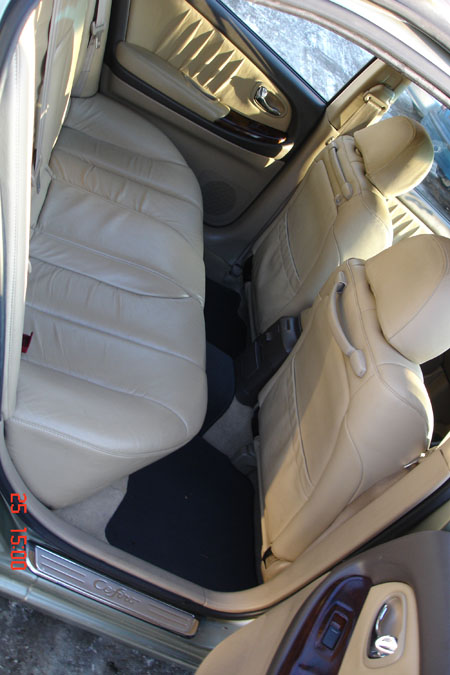 2002 Nissan Cefiro Photos