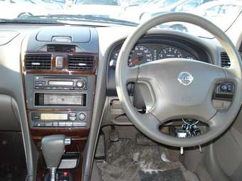 2002 Nissan Cefiro Pics