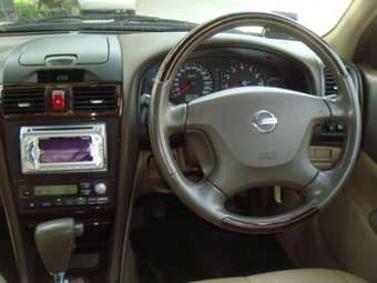 2002 Nissan Cefiro Pics