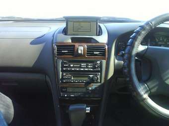 2002 Nissan Cefiro Pictures