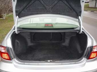 2002 Nissan Cefiro Pictures