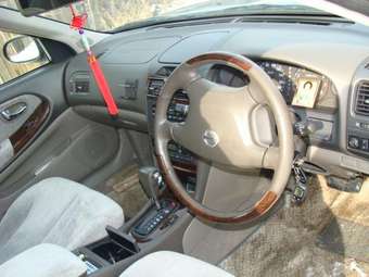 2002 Nissan Cefiro Pictures