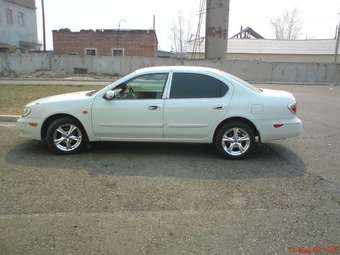 2002 Nissan Cefiro Pictures