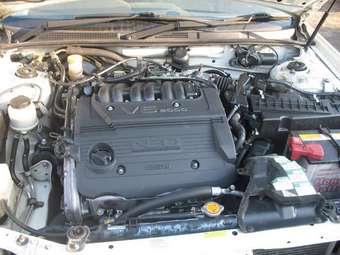 2002 Nissan Cefiro Pictures