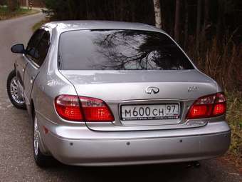 2002 Nissan Cefiro Pictures