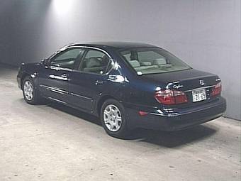 2002 Nissan Cefiro Pictures