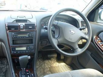 2002 Nissan Cefiro Pics