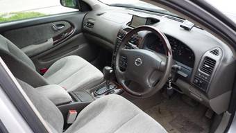 2002 Nissan Cefiro Pictures