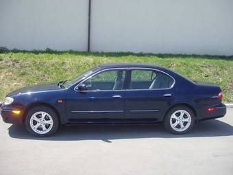 2002 Nissan Cefiro Photos
