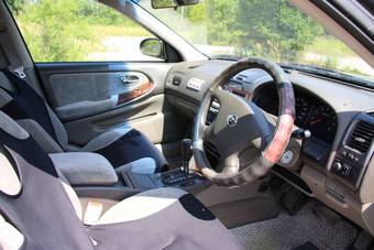 2002 Nissan Cefiro Photos