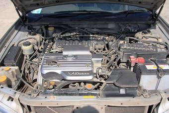 2002 Nissan Cefiro Pictures