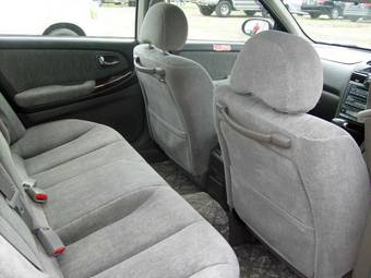 2002 Nissan Cefiro Images