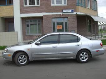 2002 Nissan Cefiro Images