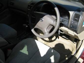 2002 Nissan Cefiro Pictures