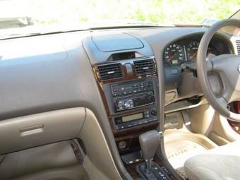 2002 Nissan Cefiro Photos