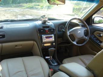 2002 Nissan Cefiro Photos