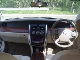 2003 Nissan Cefiro Pictures