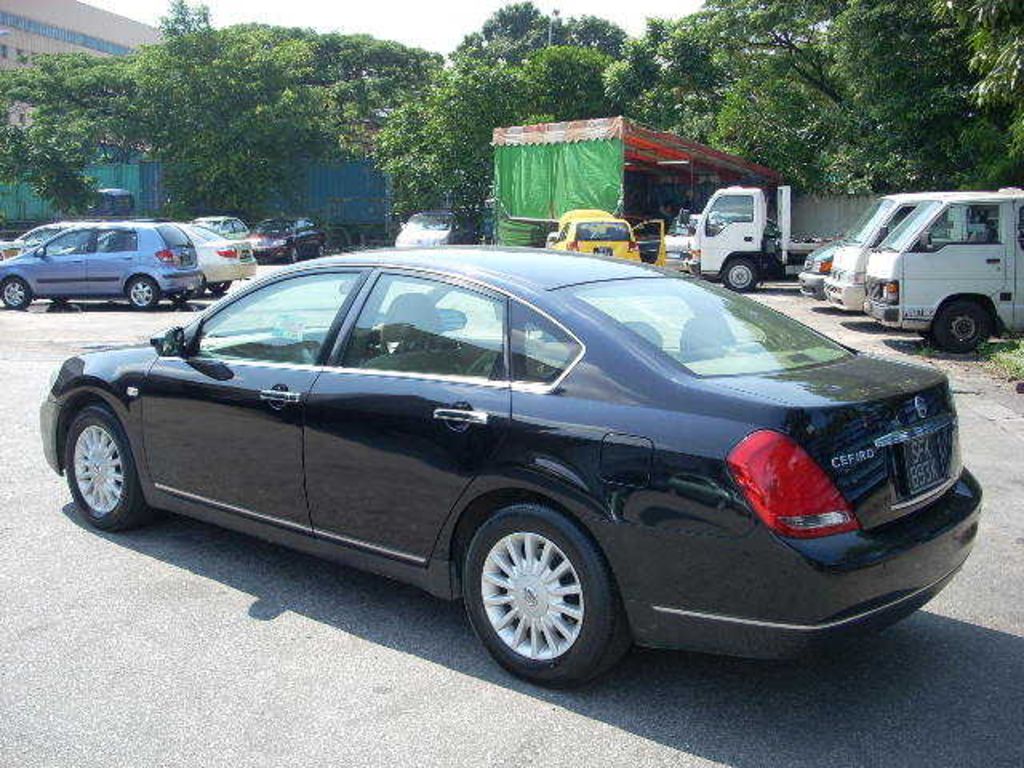 2004 Nissan Cefiro