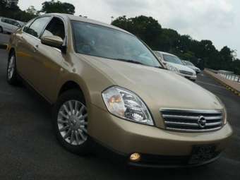 2004 Nissan Cefiro Photos