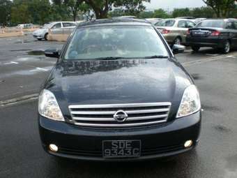 2004 Nissan Cefiro Pictures