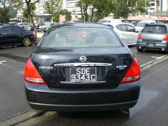 2004 Nissan Cefiro Photos