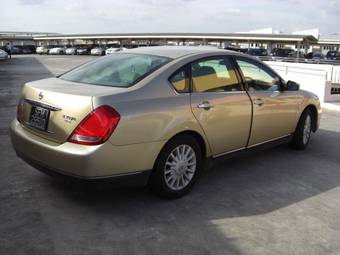 2004 Nissan Cefiro Images