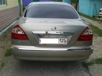 2001 Nissan Cima Photos