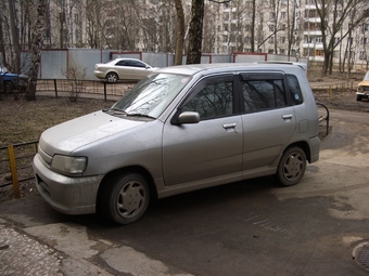 1998 Nissan Cube