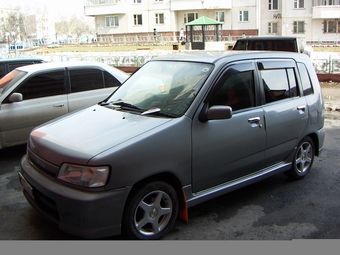 1998 Nissan Cube