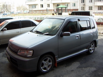 1998 Nissan Cube