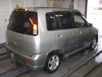 1998 Nissan Cube