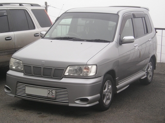 1998 Nissan Cube