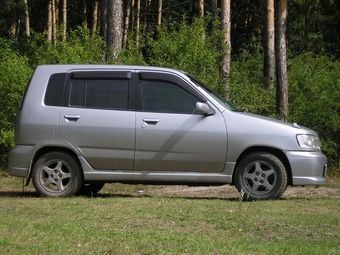 1998 Nissan Cube