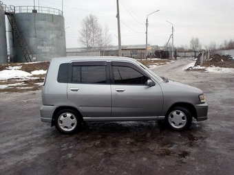 1998 Nissan Cube