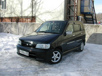 1998 Nissan Cube