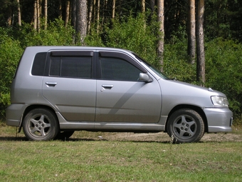 1998 Nissan Cube