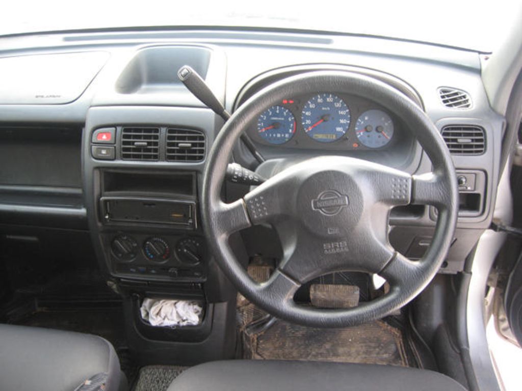 1998 Nissan Cube