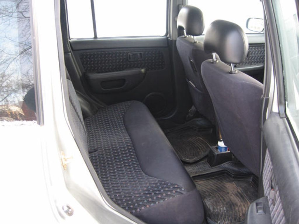 1998 Nissan Cube