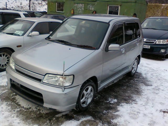 1998 Nissan Cube