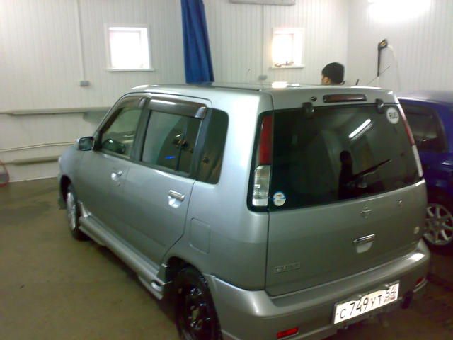 1998 Nissan Cube
