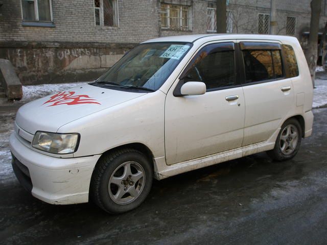 1998 Nissan Cube