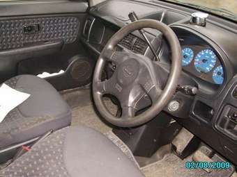 1998 Nissan Cube Pictures