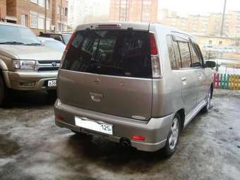 1998 Nissan Cube Pictures