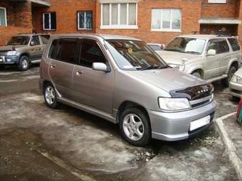 1998 Nissan Cube Pictures