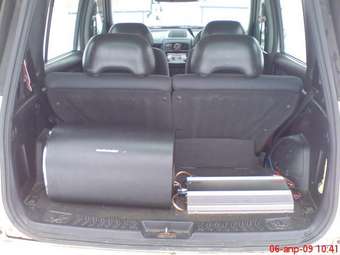 1998 Nissan Cube Photos