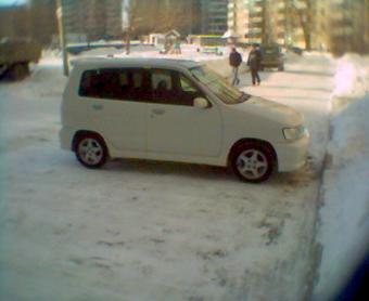 1999 Nissan Cube