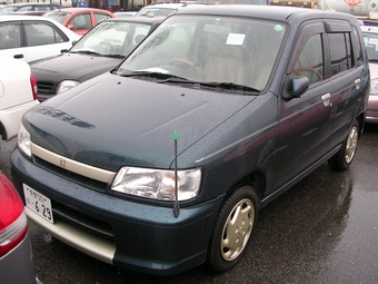 1999 Nissan Cube