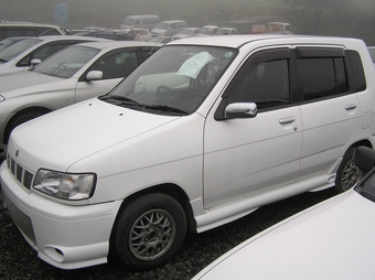1999 Nissan Cube