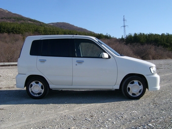 1999 Nissan Cube